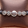 Armband aus Lavastein im tibetischen Stil mit Lotusblüte