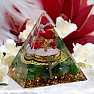 Orgonitpyramide mit Jade Runa Wunjo
