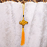Feng Shui schützender orangefarbener Vorhang mit traditionellem Knoten
