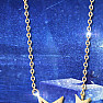 Silberne Halskette mit goldenen Sternen