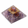 Orgonitpyramide mit Amethyst und Amethystkristall