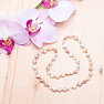 Luxuriöse Perlenkette aus bunten Perlen und Perlen im Swarovski-Stil