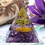 Orgonitpyramide mit Amethyst Lebensbaum aus Olivin