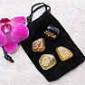 Reiki-Set aus Fluoritsteinen mit Reiki-Symbolen